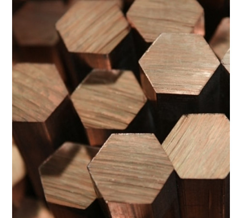 Бронзовые шестигранники в Барановичах от ГК Спецметаллстрой