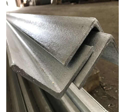 Оцинкованные уголки в Барановичах от Спецметаллстрой