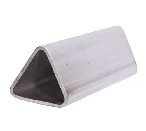 Треугольные трубы в Барановичах для строительства и металлоконструкций